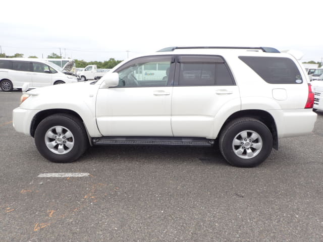 TOYOTA Hilux Surf thumbnail 2