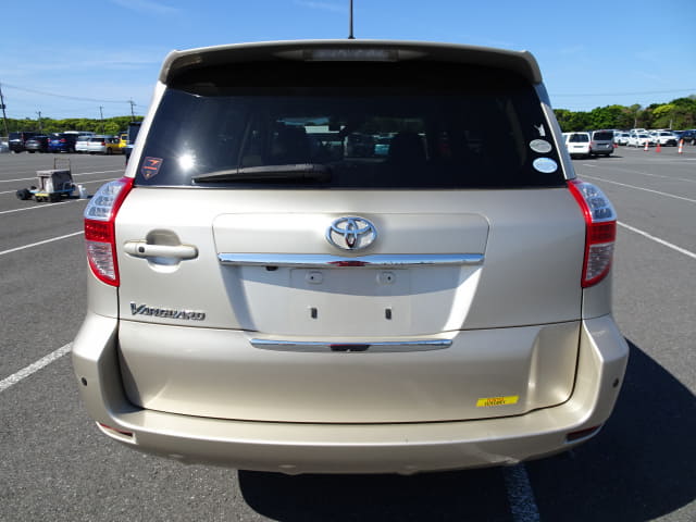 TOYOTA Vanguard thumbnail 4