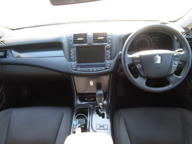 TOYOTA Crown thumbnail 37