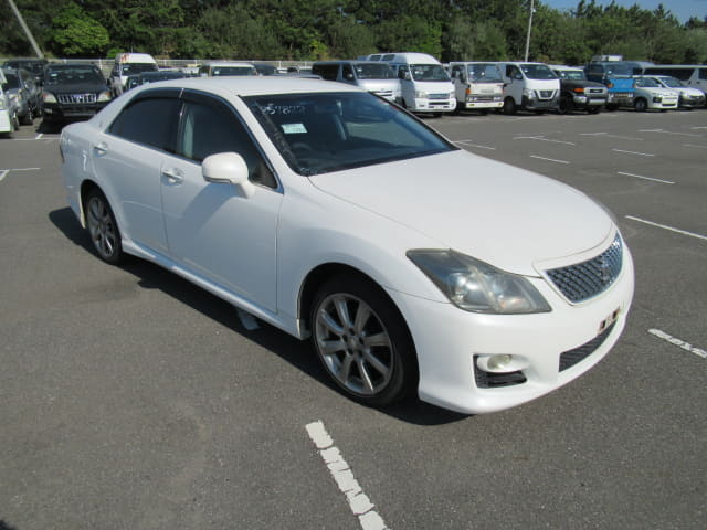 TOYOTA Crown thumbnail 7
