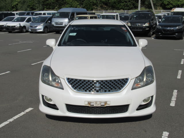 TOYOTA Crown thumbnail 8