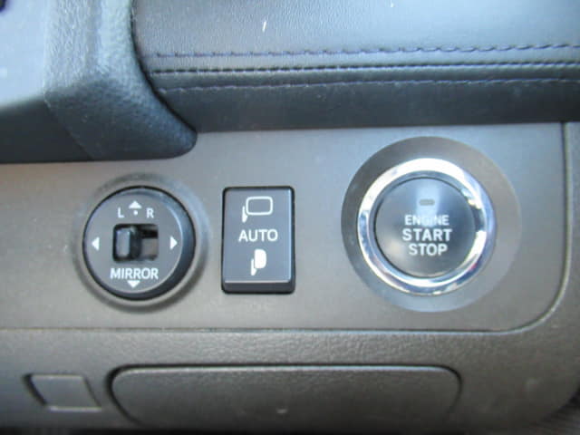 TOYOTA Crown thumbnail 48