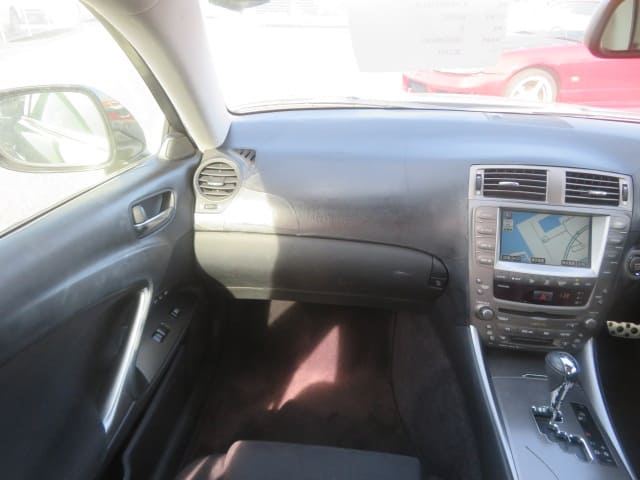 LEXUS IS thumbnail 31