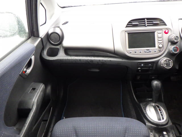 HONDA Fit thumbnail 33