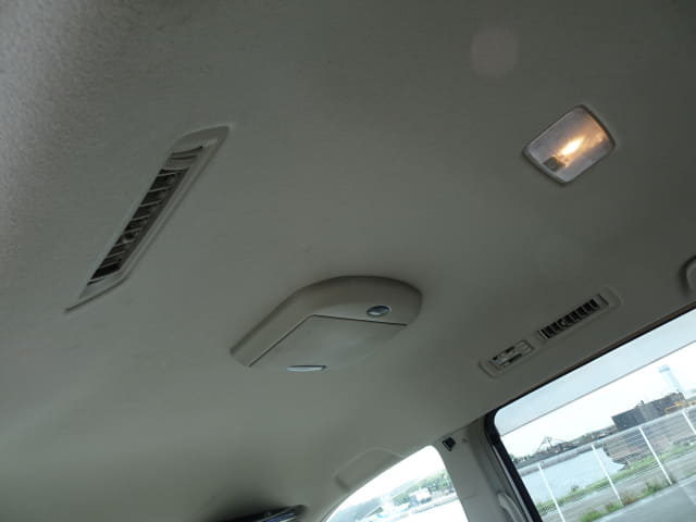 TOYOTA Noah thumbnail 24