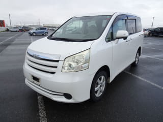 2009 TOYOTA Noah