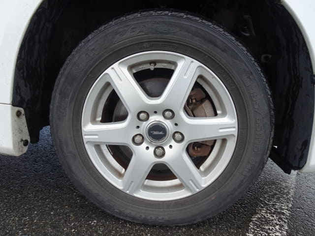 TOYOTA Noah thumbnail 12