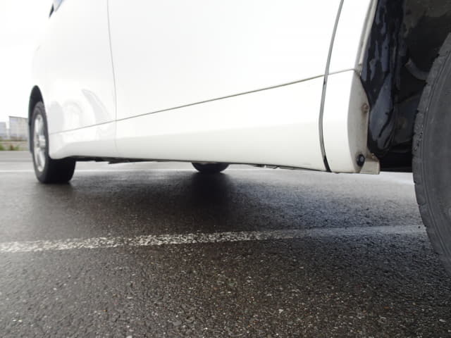 TOYOTA Noah thumbnail 19