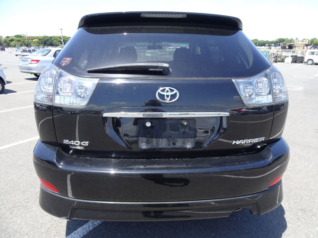 TOYOTA Harrier thumbnail 4