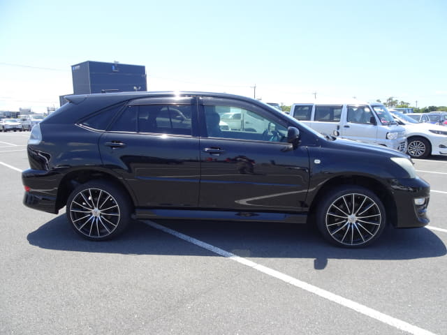 TOYOTA Harrier thumbnail 6