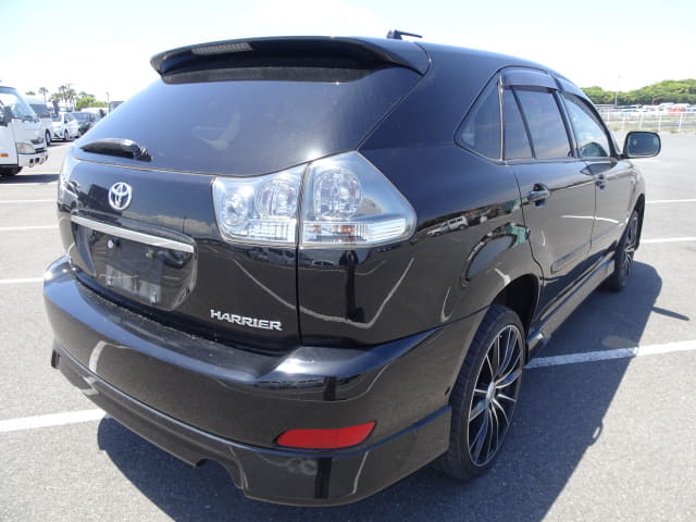 TOYOTA Harrier thumbnail 5