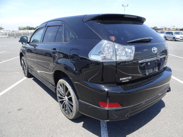 TOYOTA Harrier thumbnail 3