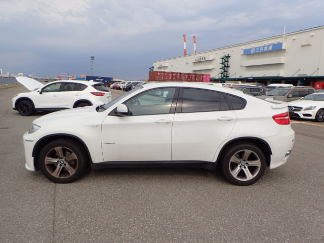 BMW X6 thumbnail 2