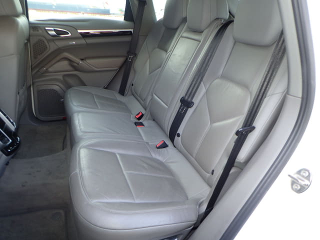 Porsche Cayenne thumbnail 27