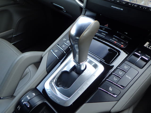 Porsche Cayenne thumbnail 41