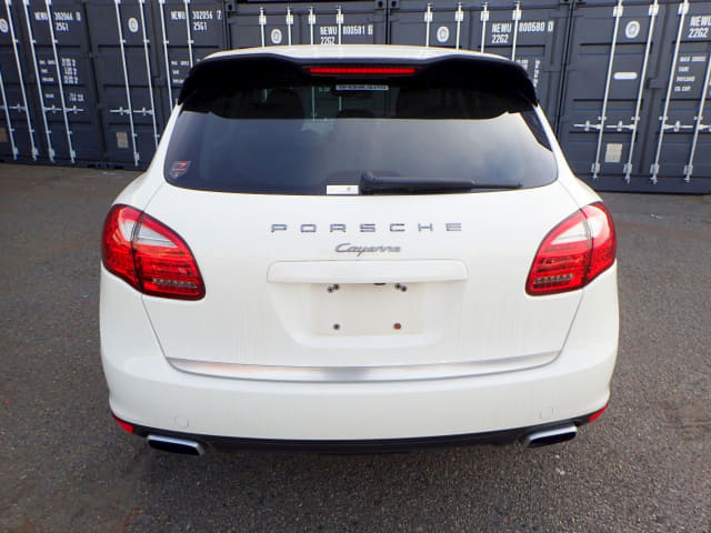 Porsche Cayenne thumbnail 4