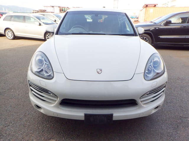Porsche Cayenne thumbnail 8