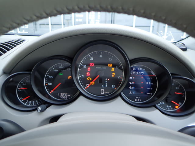 Porsche Cayenne thumbnail 57