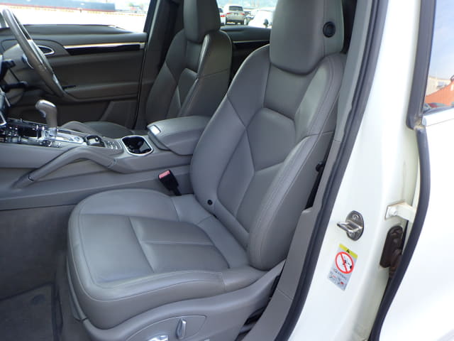 Porsche Cayenne thumbnail 26