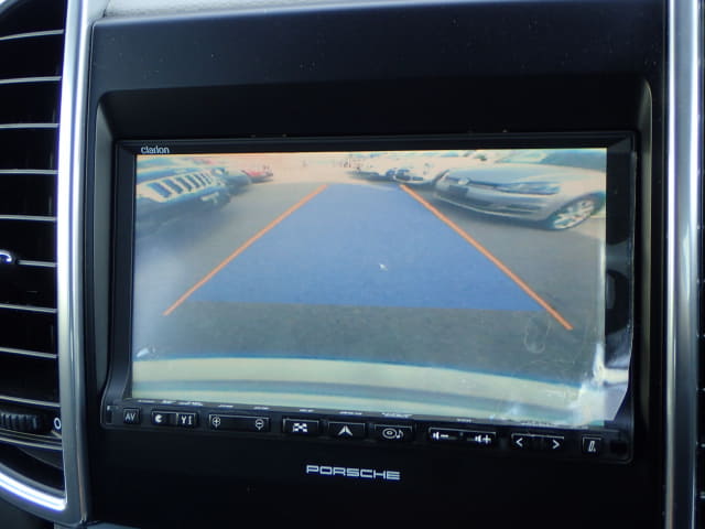 Porsche Cayenne thumbnail 39