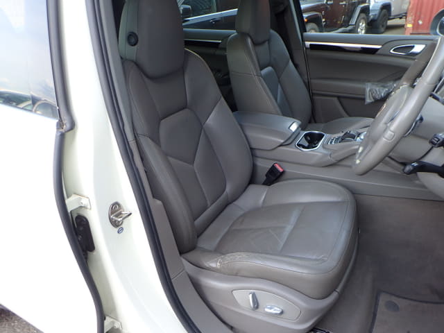 Porsche Cayenne thumbnail 25
