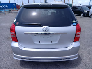 2004 TOYOTA Wish