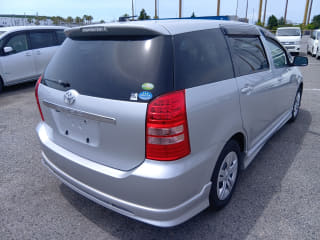 2004 TOYOTA Wish
