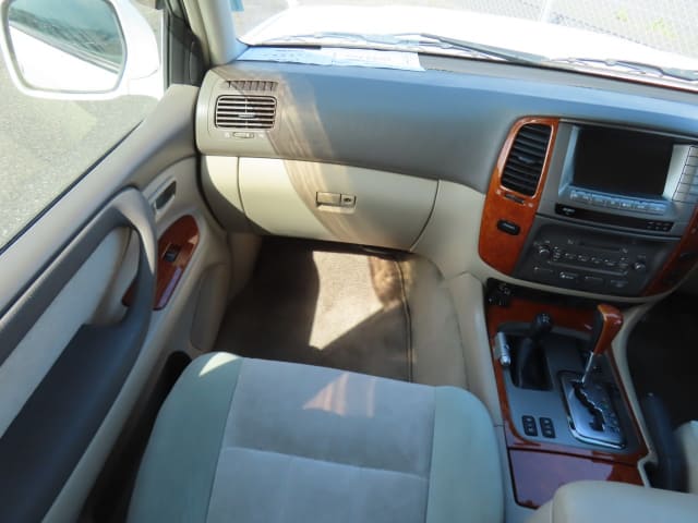 TOYOTA Land Cruiser thumbnail 34