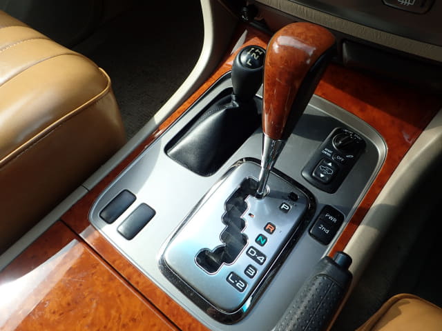 TOYOTA Land Cruiser thumbnail 41