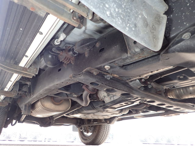 TOYOTA Land Cruiser thumbnail 23