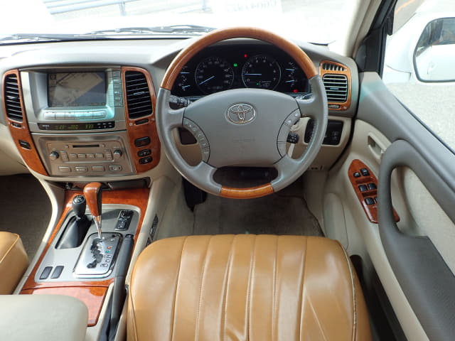 TOYOTA Land Cruiser thumbnail 33