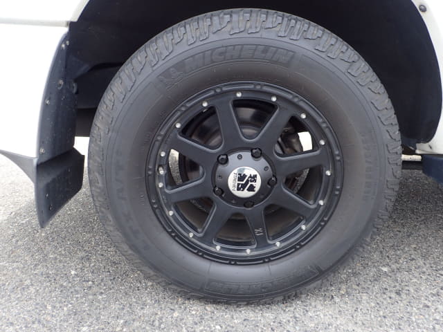 TOYOTA Land Cruiser thumbnail 11