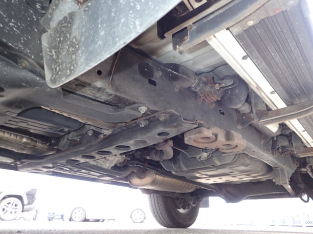 TOYOTA Land Cruiser thumbnail 17