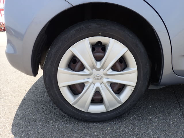 TOYOTA Ractis thumbnail 11