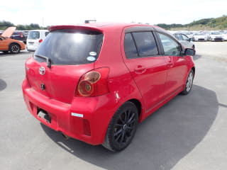 2009 TOYOTA Vitz