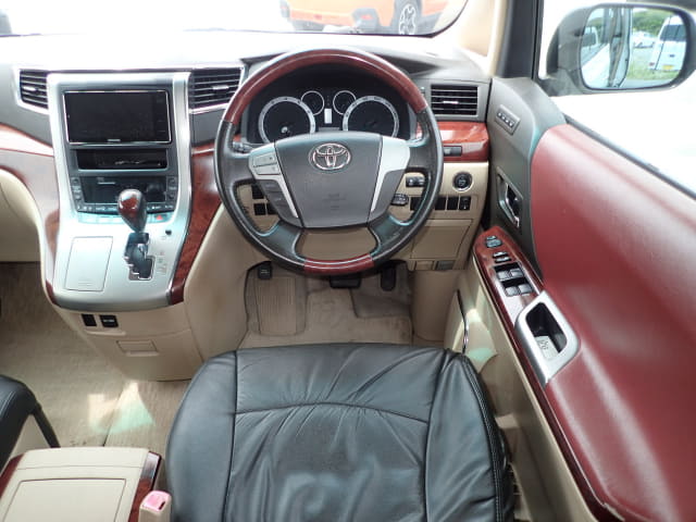 TOYOTA Alphard thumbnail 33