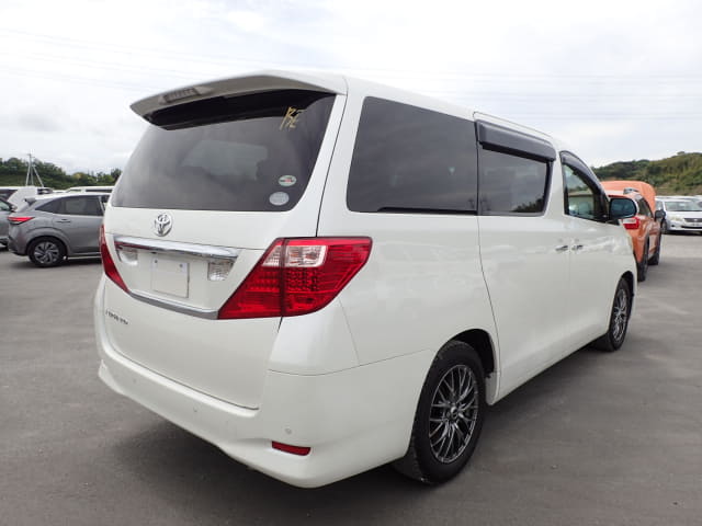 TOYOTA Alphard thumbnail 5