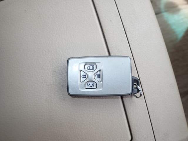 TOYOTA Alphard thumbnail 44