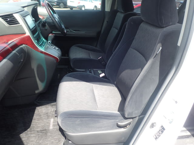 TOYOTA Alphard thumbnail 26