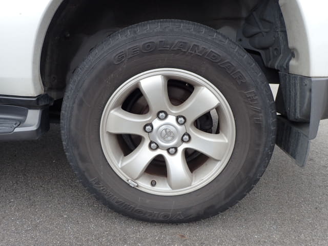 TOYOTA Land Cruiser Prado thumbnail 10