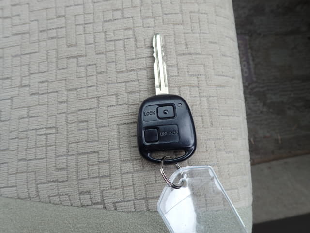 TOYOTA Land Cruiser Prado thumbnail 40