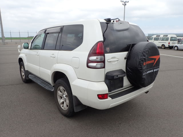 TOYOTA Land Cruiser Prado thumbnail 3