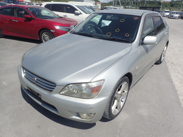 TOYOTA Altezza