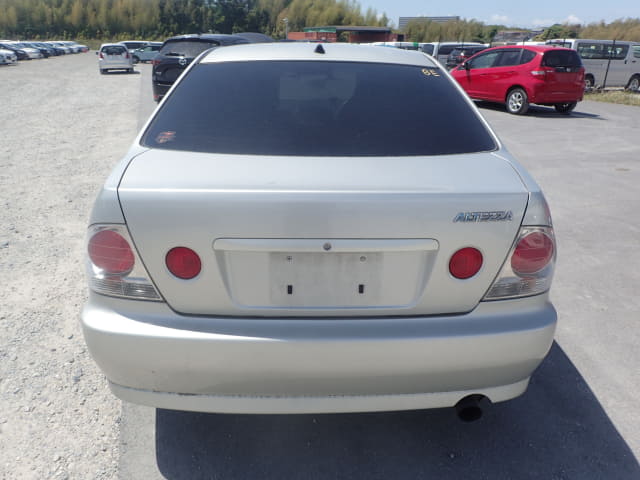 TOYOTA Altezza thumbnail 4