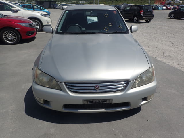 TOYOTA Altezza thumbnail 8