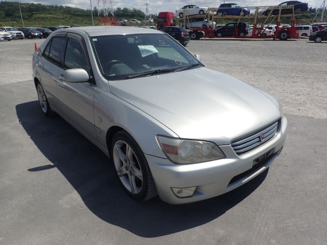 TOYOTA Altezza thumbnail 7