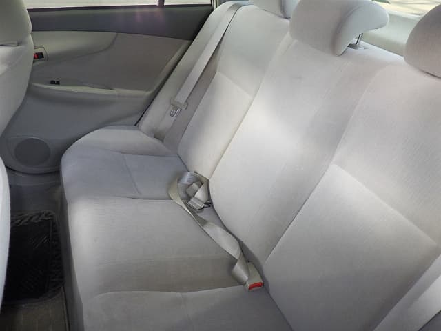 TOYOTA Corolla Axio thumbnail 5