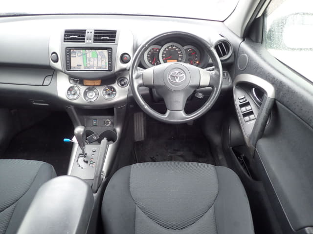 TOYOTA RAV4 thumbnail 32