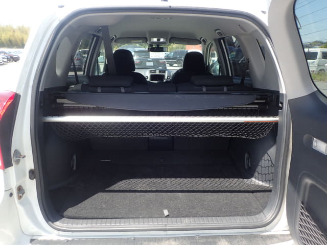 TOYOTA RAV4 thumbnail 28