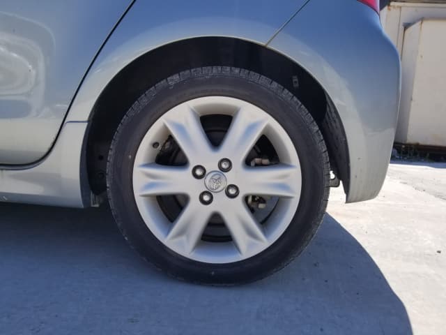 TOYOTA Vitz thumbnail 10